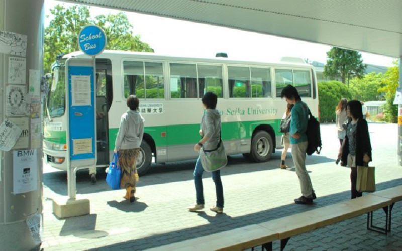 京都精華大學〔大學院〕