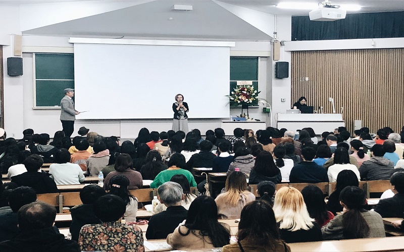 京都精華大學〔大學院〕